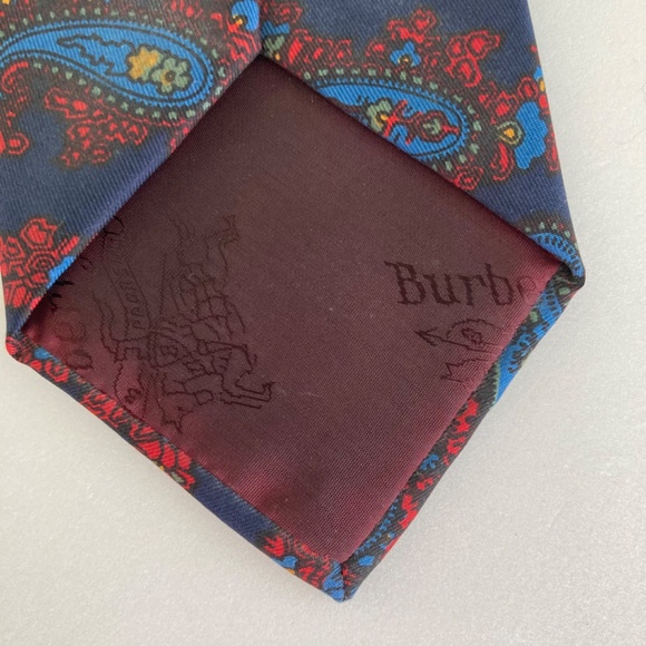 Vintage Burberry pure silk tie - Picture 3 of 4